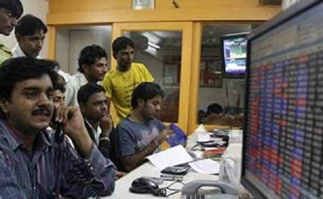 Sensex, Nifty Off Record Highs; Reliance Industries, HDFC Bank Top Drags