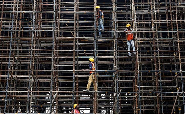 Core Sector Production Contracts 0.8% In September