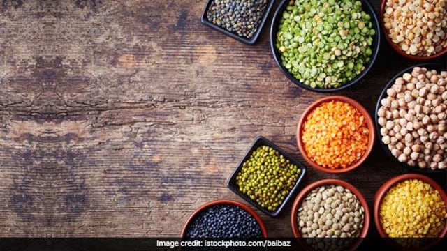 Pulses can help in reducing bloating and headaches caused by PMS