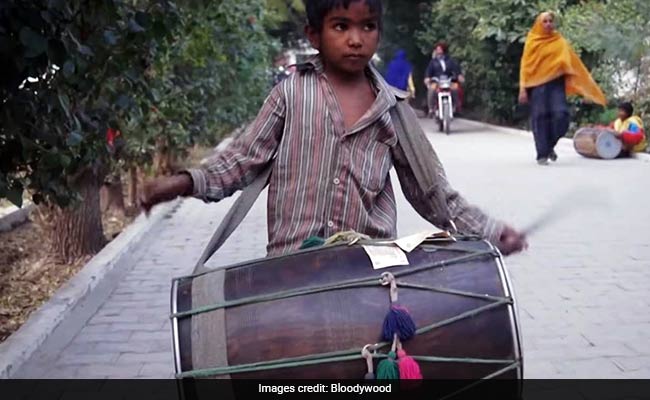 Viral Video: पंजाबी सॉन्ग 'आरी आरी' को इंडियन स्ट्रीट मेटल ने दिया ऐसा अंदाज, फैन हो गई ये एक्ट्रेस