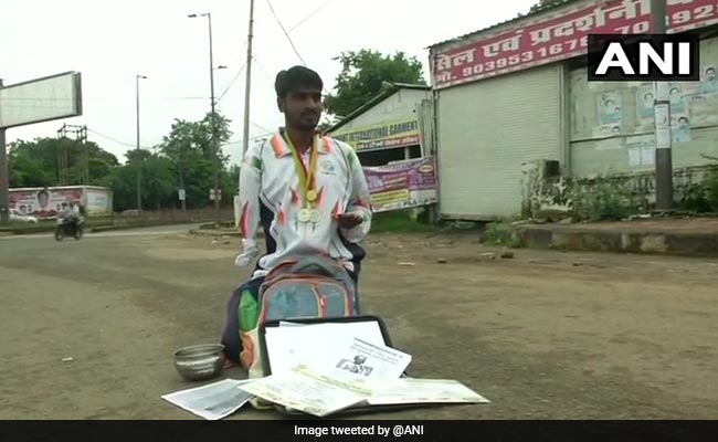 National-Level Para-Athlete Forced To Beg In Streets Of Bhopal