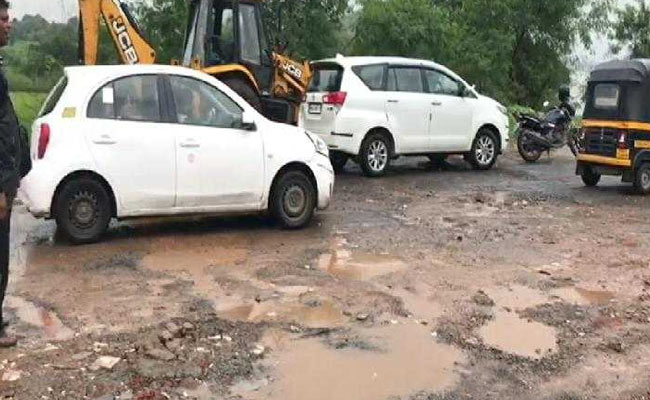 Mumbai Roads Will Be Free Of Potholes in 2-2.5 Years: Eknath Shinde