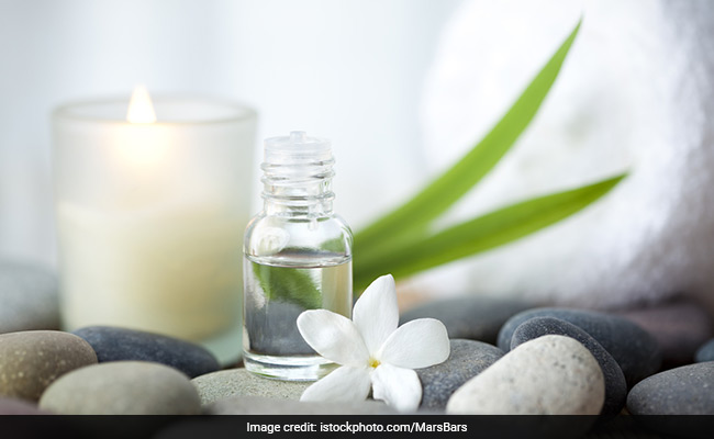 5 Amazing Benefits Of Jasmine Oil
