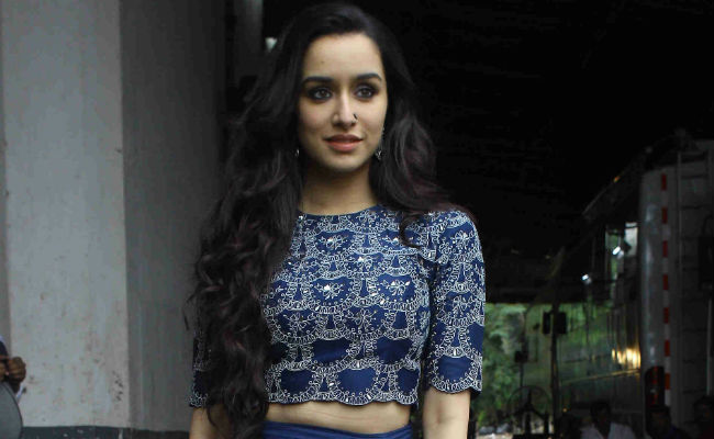 <i>Stree</i>'s Shraddha Kapoor Says She Gets 'Scared Easily' IRL
