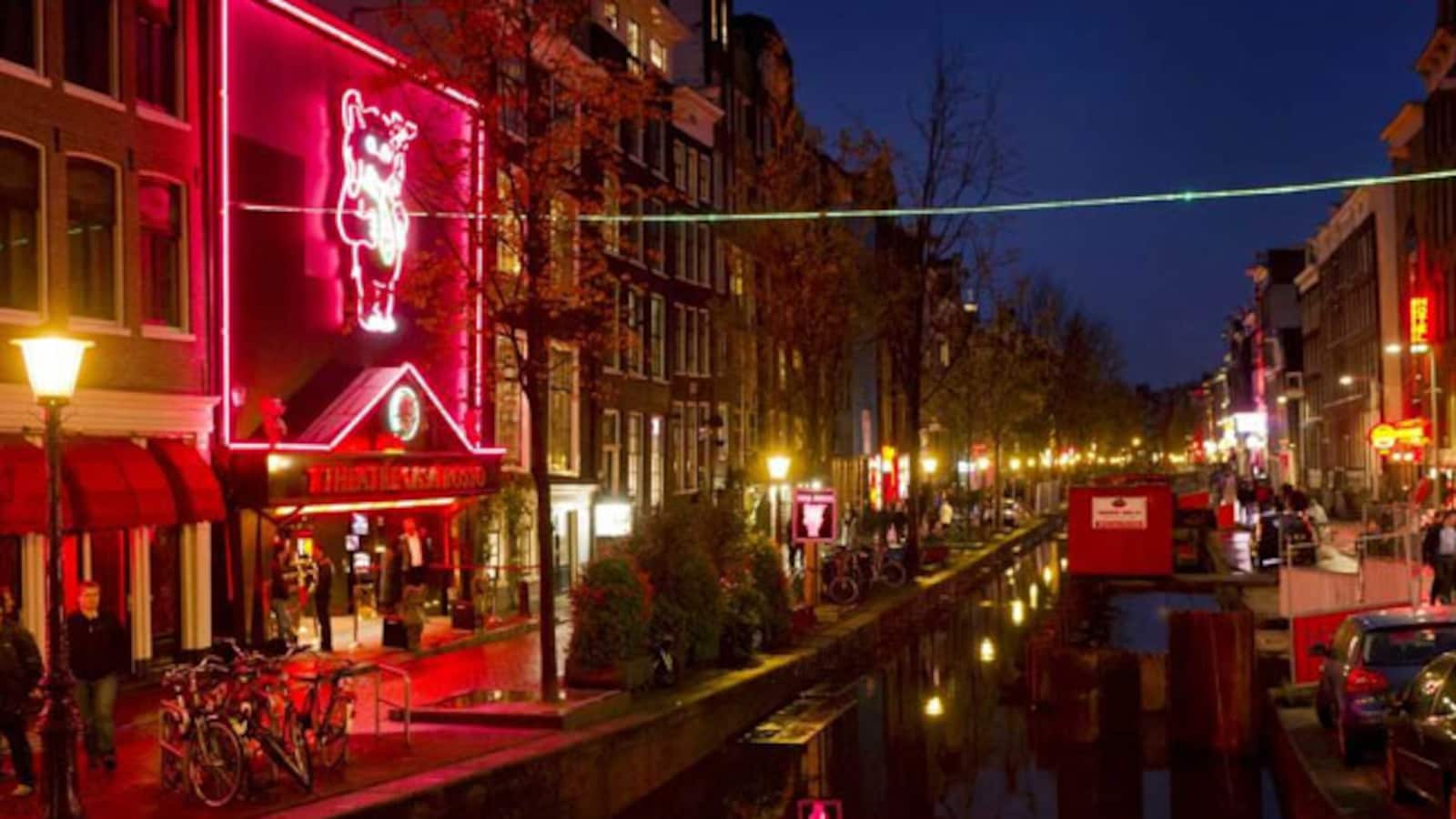 can you smoke cigarettes on the street in amsterdam is not a city where "anything goes." For instance, there are certain areas of town - including Red Light District (photo) Amsterdam Coffee shops Guide