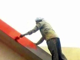 Iconic Mughalsarai Station To Be Renamed Today, Gets Saffron Signboards Iconic Mughalsarai Station To Be Renamed Today, Gets Saffron Signboards