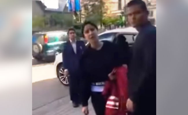 कैटरीना कैफ के साथ कनाडा की सड़कों पर हुई बदसलूकी, Video में यूं दिखी फैन्स की बेरुखी