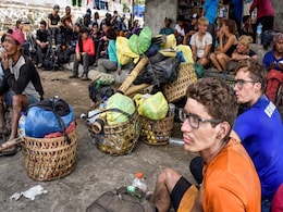 Nearly 700 Trek Down Volcano After Indonesia Earthquake Horror Nearly 700 Trek Down Volcano After Indonesia Earthquake Horror