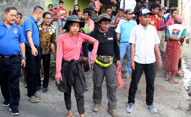 Hikers Tell Of Terror After Indonesia Earthquake