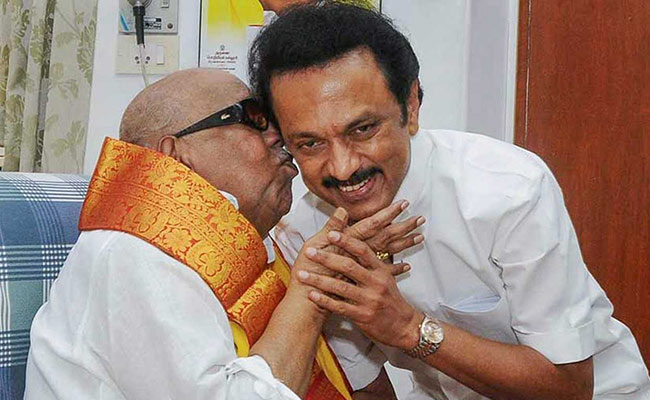 करुणानिधि की मृत्यु के 3 हफ्ते बाद DMK की कमान अब स्‍टालिन के पास