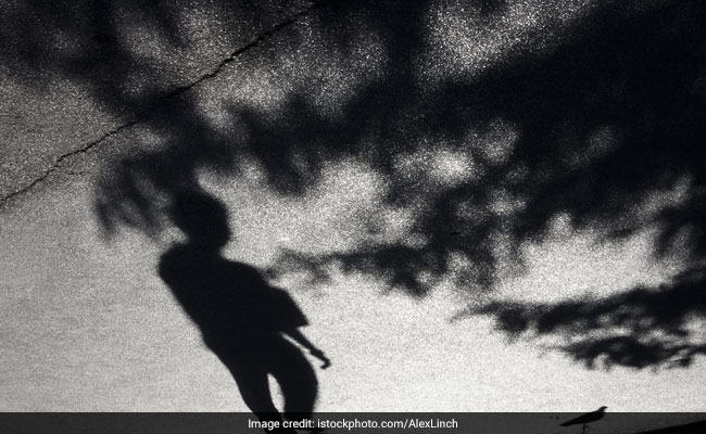 Bengal Girl Travelled 30 Km, Tried To Sell Blood To Pay For Smartphone