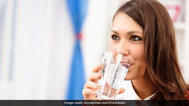 Should You Be Drinking Water During A Meal?Here's The Answer