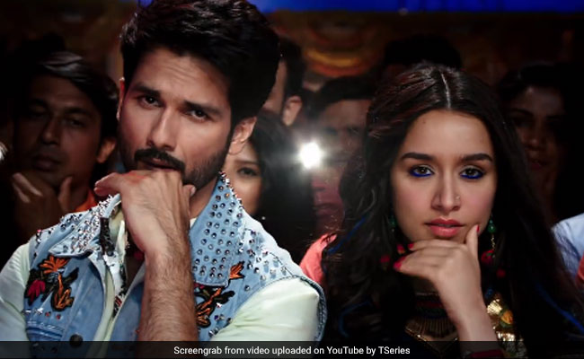 <I>Batti Gul Meter Chalu</I>'s <I>Hard Hard</I>: Shahid Kapoor And Shraddha Kapoor's Song Is For The Party Animals Out There