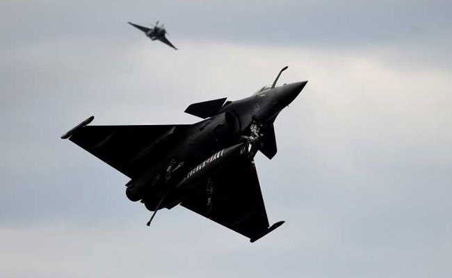 Silence, Please! French Fighter Jets Won't Fly During School Exams