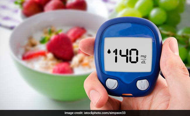 World Diabetes Day: Diabetics should avoid refined carbs and sugary foods