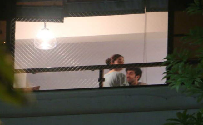Ranbir Kapoor And Alia Bhatt Late Night Rendezvous In Pics