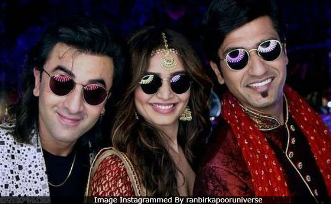 Ranbir Kapoor's <i>Sanju</i>: Finally, A Pic Of Karishma Tanna. It's Viral