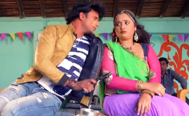 पैर में फ्रैक्चर के बावजूद रानी चटर्जी बनी ढाबे वाली, बोली- पैसा वसूल है 'ये इश्‍क बड़ा बेदर्दी है'