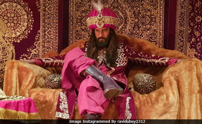 Ranveer Singh From "<i>Padmaavat</i>" Or Ravi Dubey? Can't Tell The Difference
