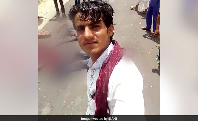 3 Men Bleed To Death In Barmer, Passersby Click Selfies, Shoot Videos