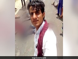 3 Men Bleed To Death In Barmer, Passersby Click Selfies, Shoot Videos 3 Men Bleed To Death In Barmer, Passersby Click Selfies, Shoot Videos