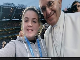 Enterprising 12-Year-Old Clicks Selfie With The Pope, Leaves Twitter Impressed Enterprising 12-Year-Old Clicks Selfie With The Pope, Leaves Twitter Impressed