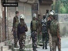 कश्मीर में बकरीद पर भी हिंसा, आतंकियों ने तीन पुलिसकर्मियों और एक भाजपा कार्यकर्ता की हत्या की कश्मीर में बकरीद पर भी हिंसा, आतंकियों ने तीन पुलिसकर्मियों और एक भाजपा कार्यकर्ता की हत्या की