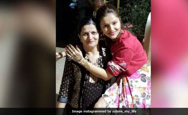 Inside Rubina Dilaik's <i>Mehendi</i> Function. See Bride-To-Be's Cute Pic With Her Mom