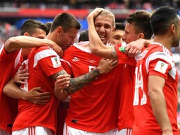 RUS vs KSA : सऊदी अरब को 5-0 से रौंद रूस ने किया शानदार आगाज RUS vs KSA : सऊदी अरब को 5-0 से रौंद रूस ने किया शानदार आगाज