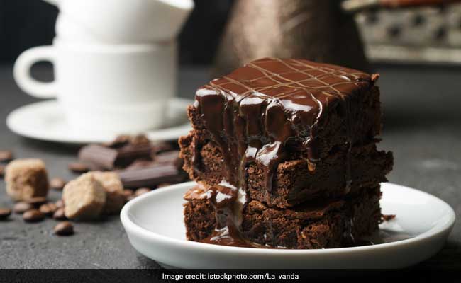 Here's How High-Calorie Desserts Can Lead To Healthier Meals