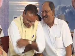 वाजपेयी की भतीजी ने शोकसभा में हंसी-ठिठोली करने वाले BJP सरकार के मंत्रियों का मांगा इस्तीफा वाजपेयी की भतीजी ने शोकसभा में हंसी-ठिठोली करने वाले BJP सरकार के मंत्रियों का मांगा इस्तीफा