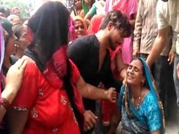 दिल्ली के मंगोलपुरी में बदमाशों ने राह चलते लोगों पर किया हमला, दो की मौत दिल्ली के मंगोलपुरी में बदमाशों ने राह चलते लोगों पर किया हमला, दो की मौत