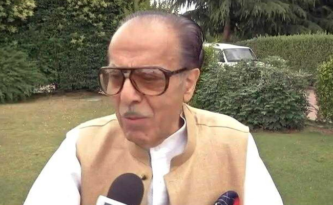 कांग्रेस नेता सैफुद्दीन सोज़ ने किया मुशर्रफ़ के कश्‍मीर की आजादी वाले बयान का समर्थन, फंसी पार्टी