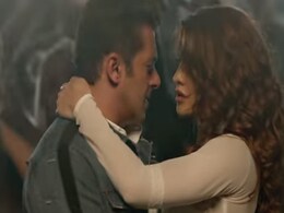 Salman Khan And Jacqueline Fernandez Take <I>Race 3</i> Party To IPL Finale Salman Khan And Jacqueline Fernandez Take <I>Race 3</i> Party To IPL Finale