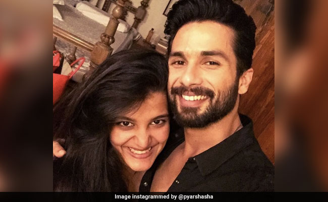 सौतेले भाई शाहिद कपूर के साथ रिश्तों पर बोलीं सना कपूर, बताया कब होती है फोन पर बात