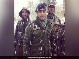 Jammu IPS Officer Coaches Students In Free Time, Wins Huge Support, Praise Jammu IPS Officer Coaches Students In Free Time, Wins Huge Support, Praise