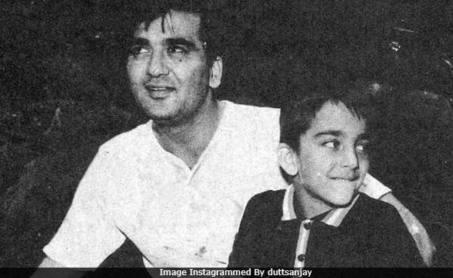 Sanjay Dutt's Pic With Dad Sunil Dutt Is Here To Make You Smile