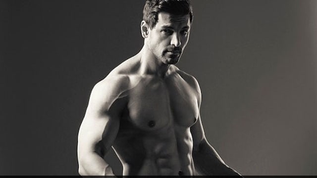 With a physique to die for, John Abraham truly is a fitness inspiration for the youth.