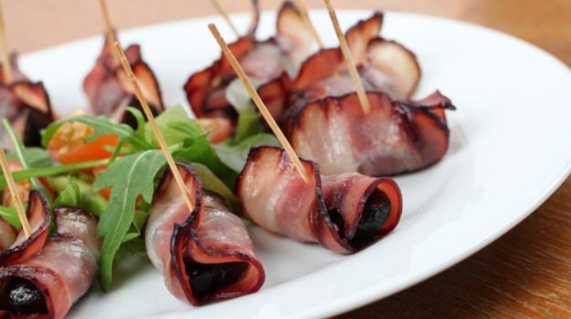 Sausages, Salami And Other Cooked Meats May Increase Dementia Risk - Experts Reveal