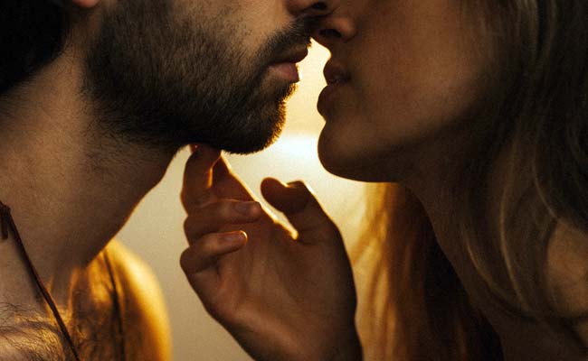5 Things You Absolutely Must Say To Your Partner In Bed