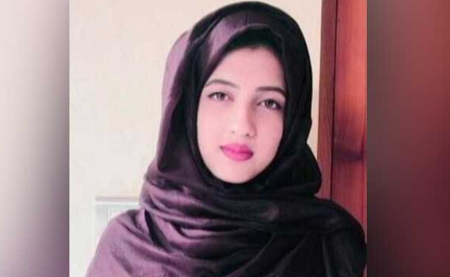 Jailed Separatist Leader's Daughter Tops CBSE Class 12 Exams In Jammu And Kashmir