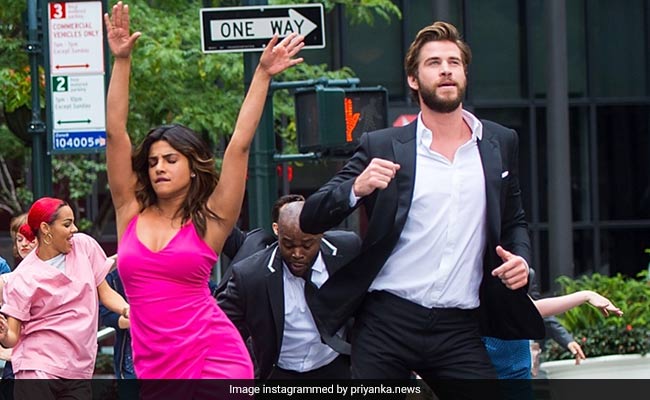 प्रियंका चोपड़ा ने किया न्यूयॉर्क की सड़कों पर डांस, Video देख कहेंगे Wow...