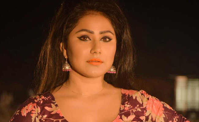 भोजपुरी बेबी डॉल ने पंजाबी गाने पर चलाए अंखियों से तीर, बार-बार देखा जा रहा Video...