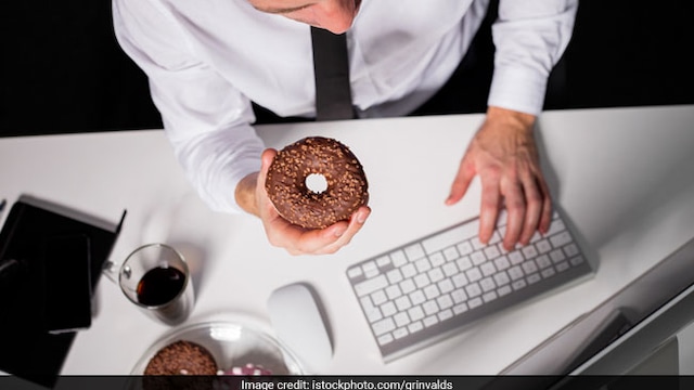 Snacking on unhealthy foods can lead to weight gain and other health issues