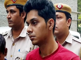 दिल्ली : गर्लफ्रैंड की जरूरतों को पूरा करने के लिए शख्स ने दिया इस सनसनीखेज वारदात को अंजाम दिल्ली : गर्लफ्रैंड की जरूरतों को पूरा करने के लिए शख्स ने दिया इस सनसनीखेज वारदात को अंजाम