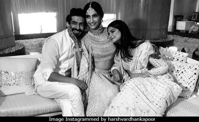 Kapoor Vs Kapoor: Sonam's <I>Veere Di Wedding</I> And Harshvardhan's <I>Bhavesh Joshi</i> Set For Box Office Clash