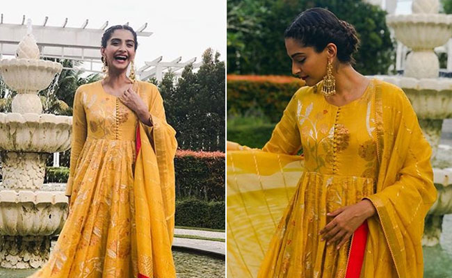 In Shades Of Yellow, Colour Sonam Kapoor Happy