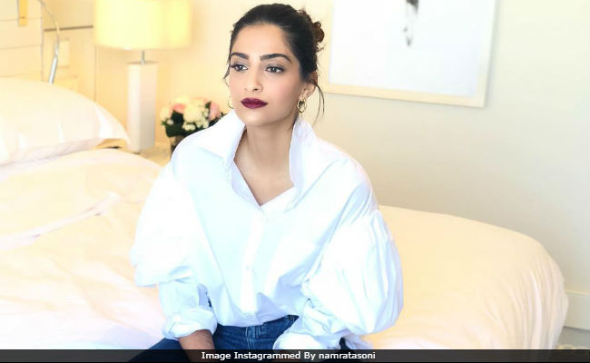 Cannes 2018: Sonam Kapoor Glams Up The French Riviera In A Denim Look. It Can't More Stylish Than This