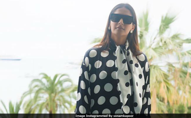 Cannes 2018: Sonam Kapoor Just Checked In Looking Incredibly Chic, Peeps