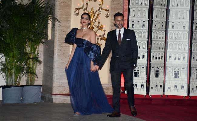 An Ultra-Glam Party Was Held For Sonam Kapoor And Anand Ahuja And Guests Dressed To Impress